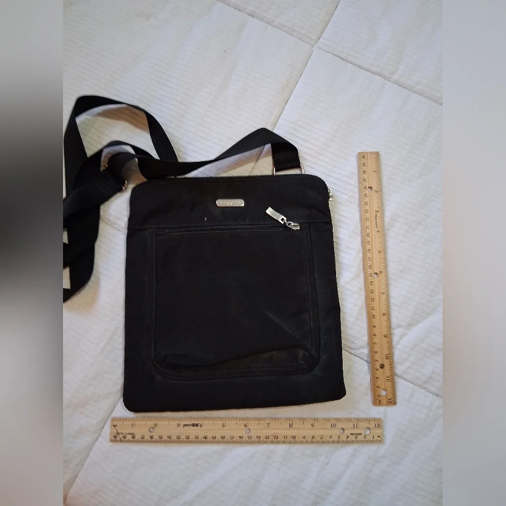 Baggallini Black Messenger Bag